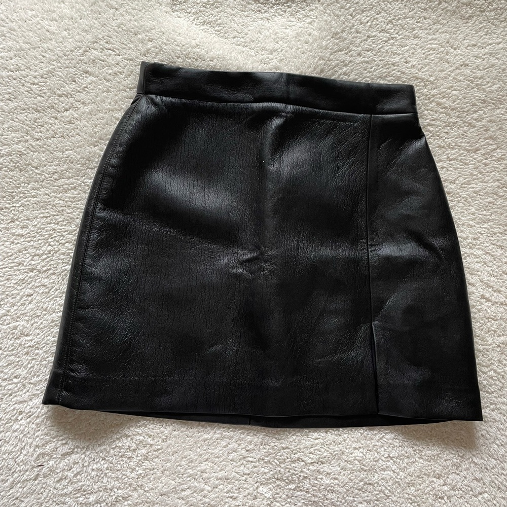 Aritzia Wilfred mini skirt